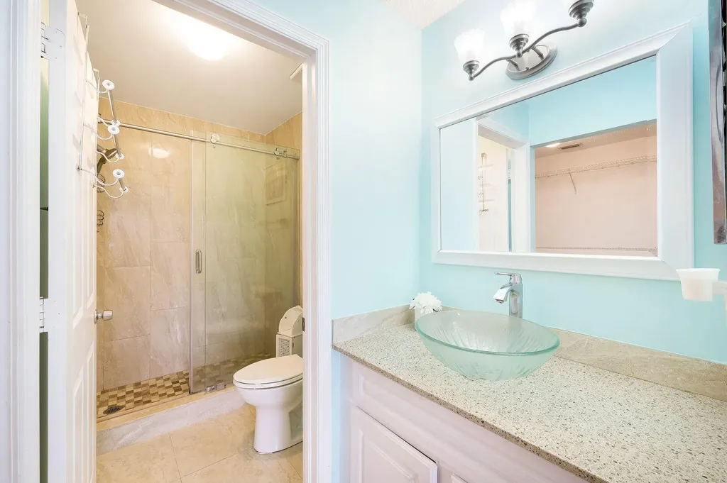 192 Furse Lakes Circle Naples FL 34104