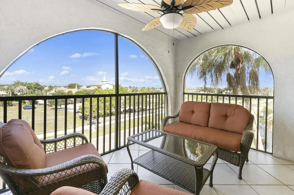 1024 Anglers Cove Marco Island FL 34145