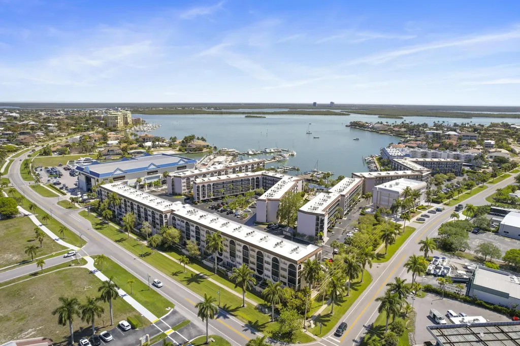 1024 Anglers Cove Marco Island FL 34145