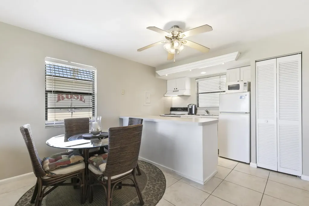 1024 Anglers Cove Marco Island FL 34145