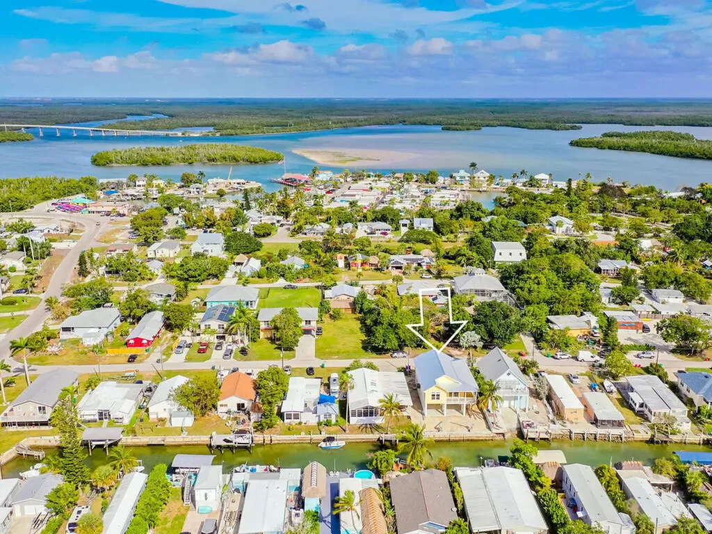 542 Coconut Avenue Goodland FL 34140