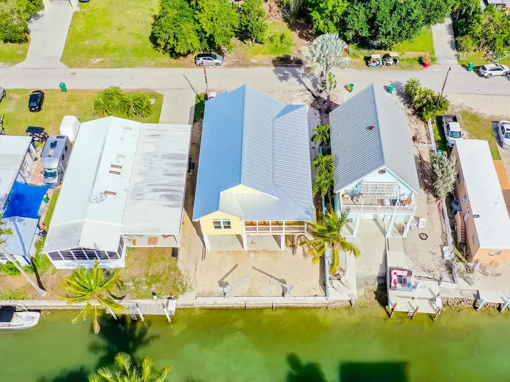 542 Coconut Avenue Goodland FL 34140