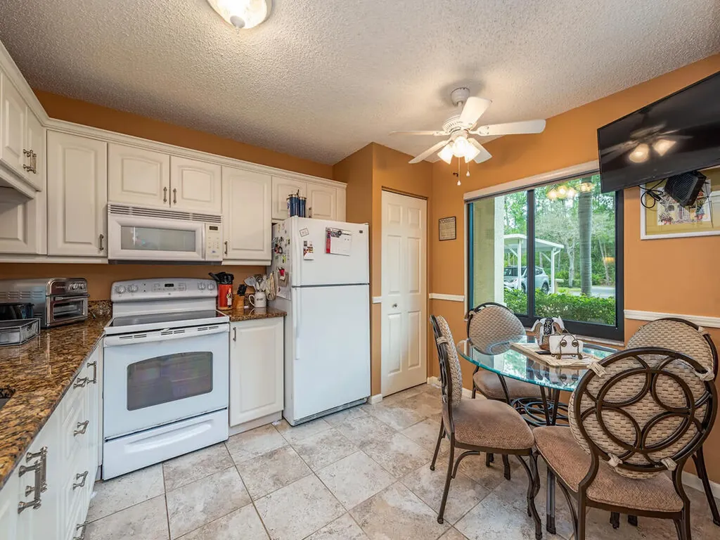 5784 Deauville Circle Naples FL 34112