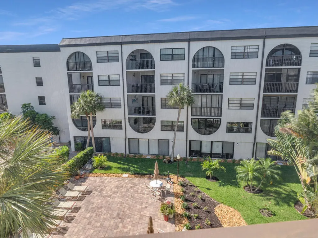 1027 Anglers Cove Marco Island FL 34145