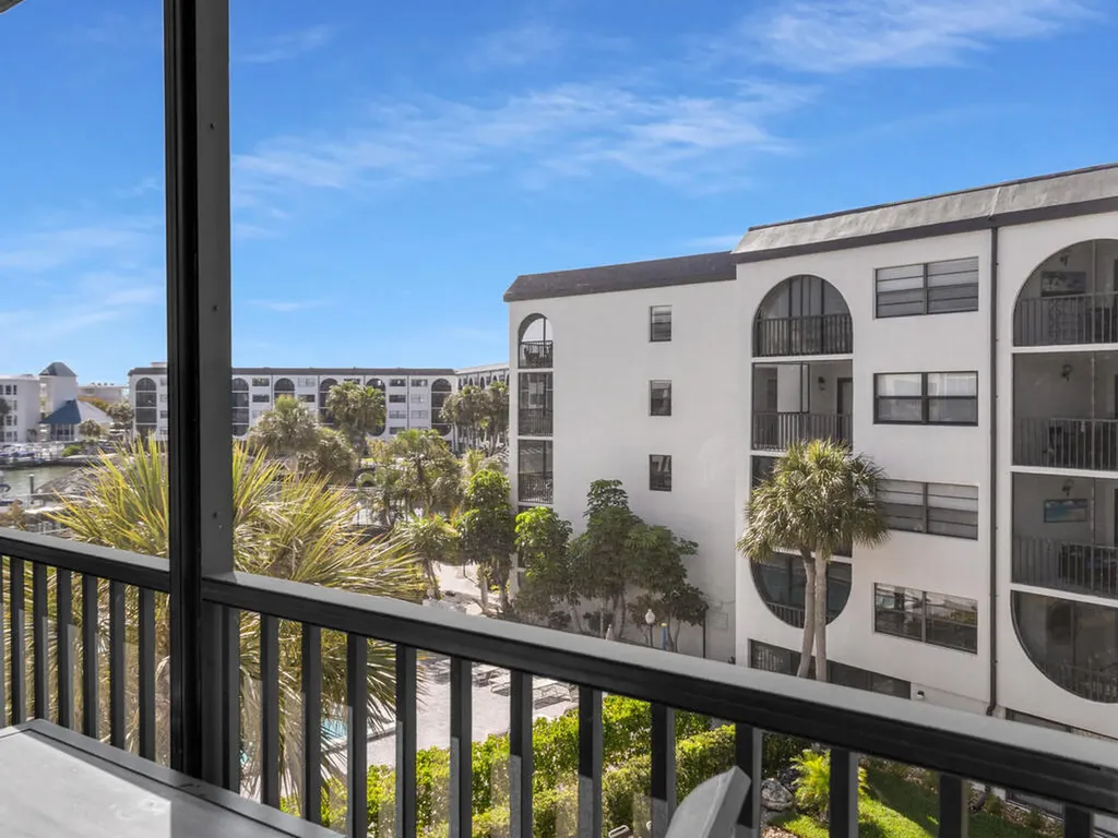 1027 Anglers Cove Marco Island FL 34145