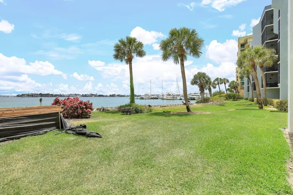 1085 Bald Eagle Drive Marco Island FL 34145