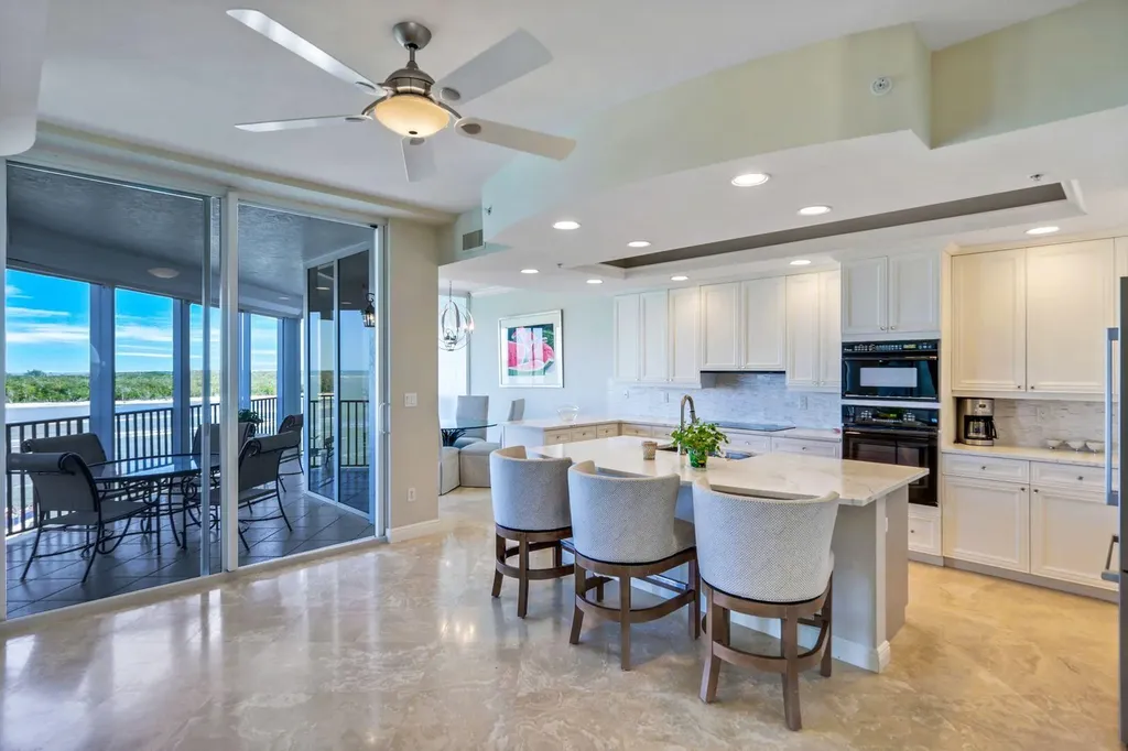 700 La Peninsula Boulevard Naples FL 34113