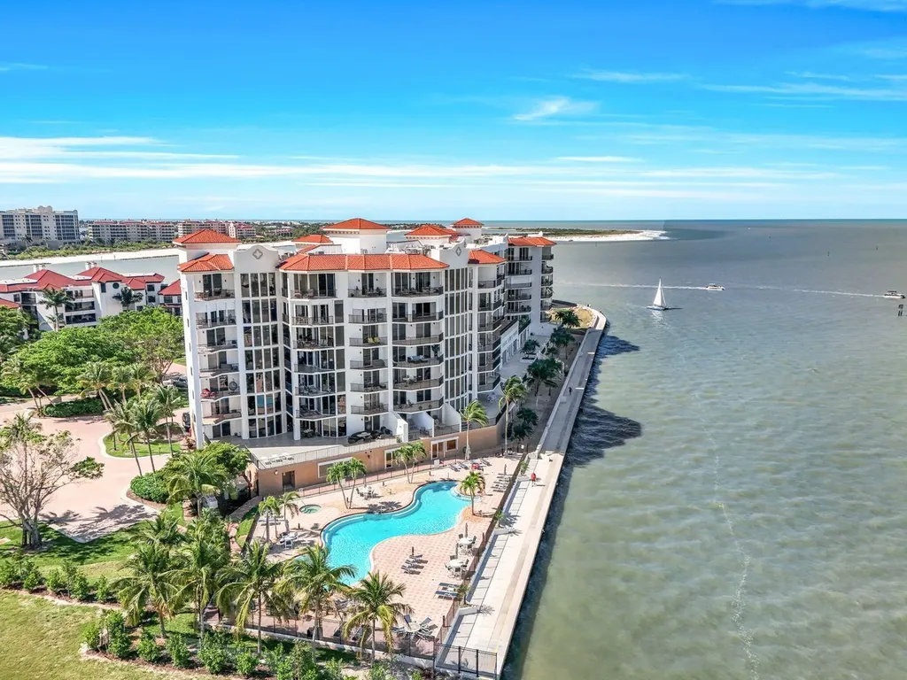 700 La Peninsula Boulevard Naples FL 34113