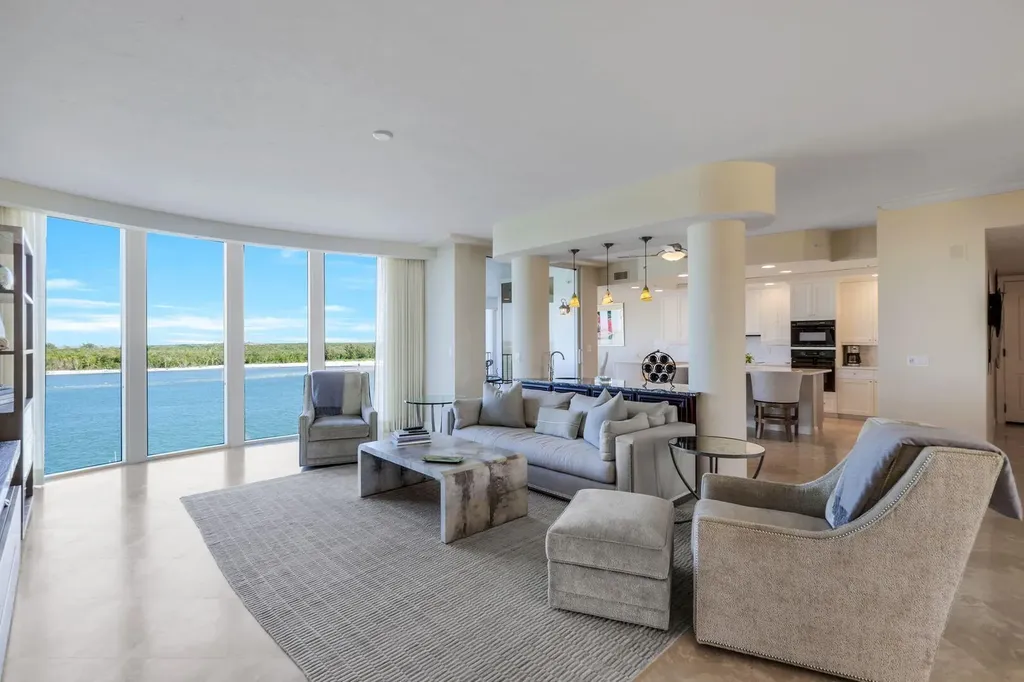 700 La Peninsula Boulevard Naples FL 34113