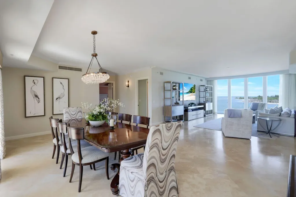 700 La Peninsula Boulevard Naples FL 34113