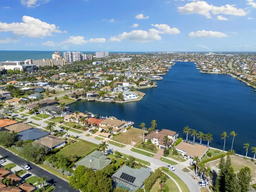 1046 Fieldstone Drive Marco Island FL 34145