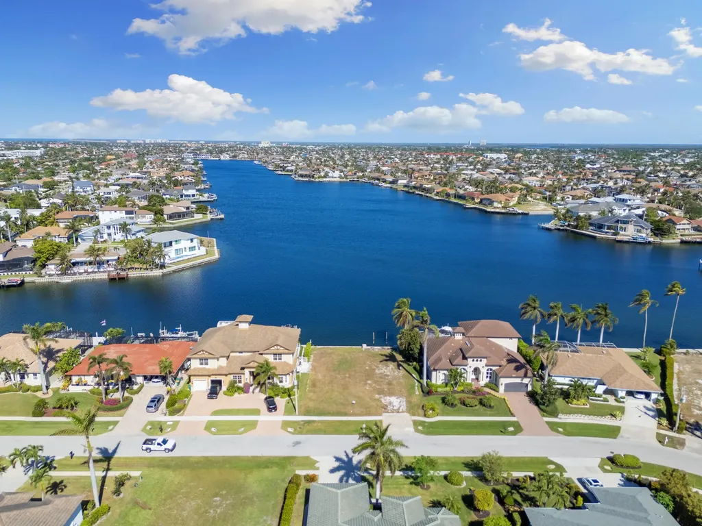 1046 Fieldstone Drive Marco Island FL 34145