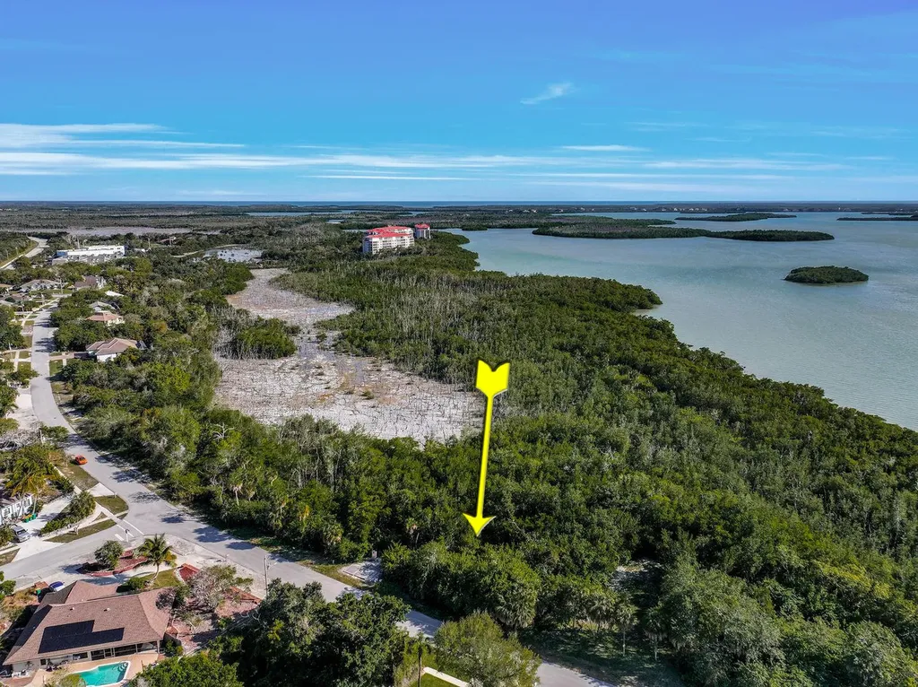 2031 Sheffield Avenue Marco Island FL 34145