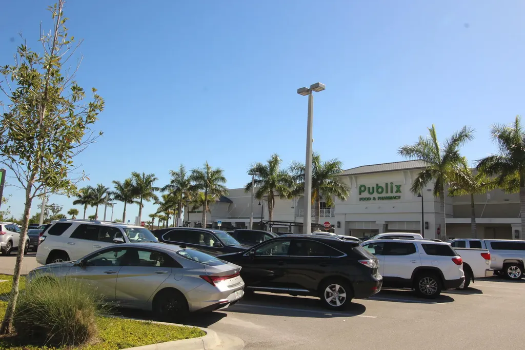 10827 Greenway Road Naples FL 34114