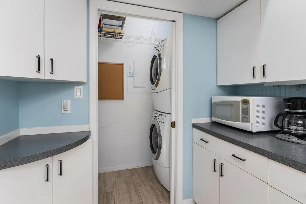 832 Swan Drive Marco Island FL 34145