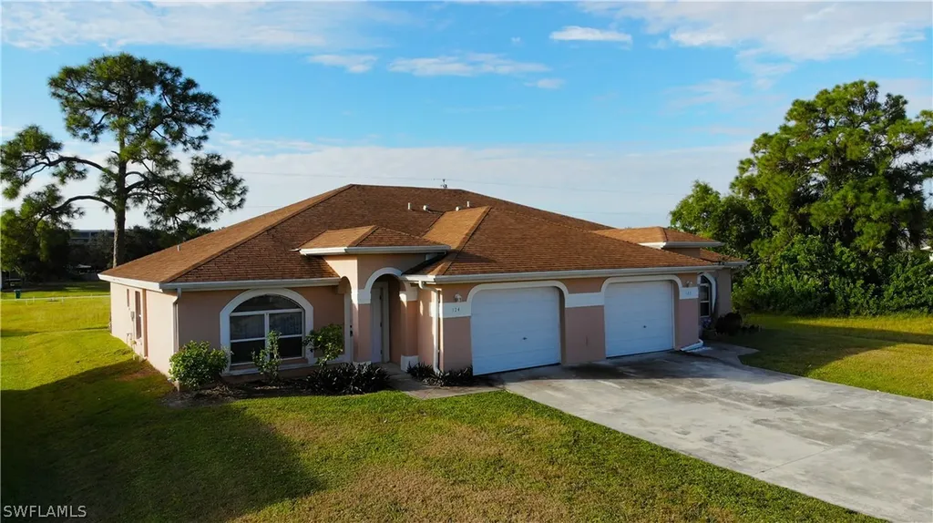 124 SE 12th Street Cape Coral FL 33990
