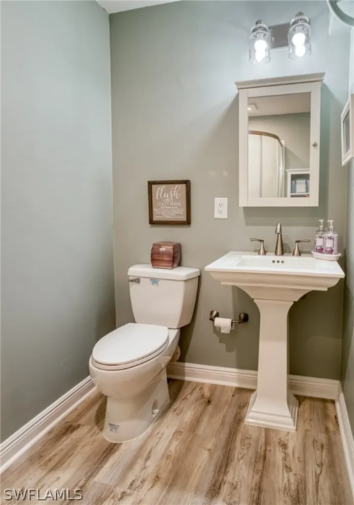 1245 Par View Drive Sanibel FL 33957