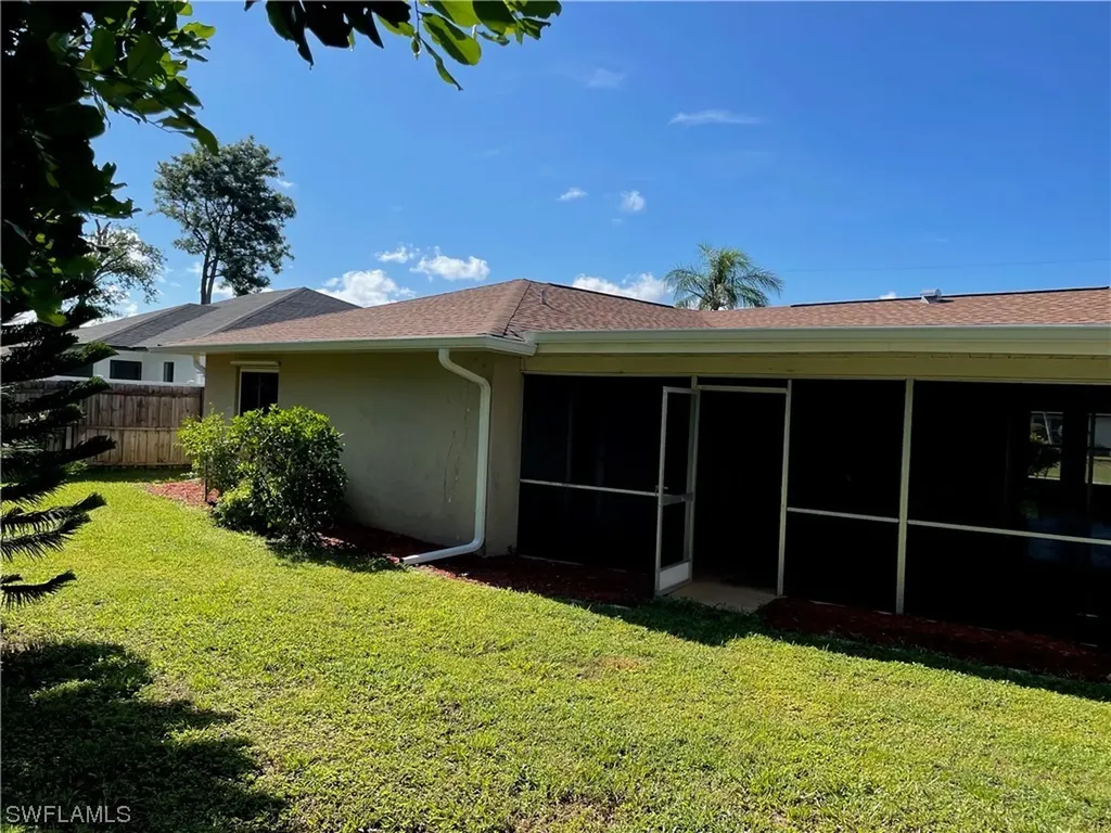 1415 SE 12th Street Cape Coral FL 33990