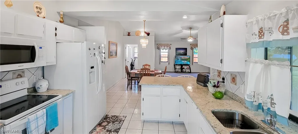 1127 SE 19th Lane Cape Coral FL 33990