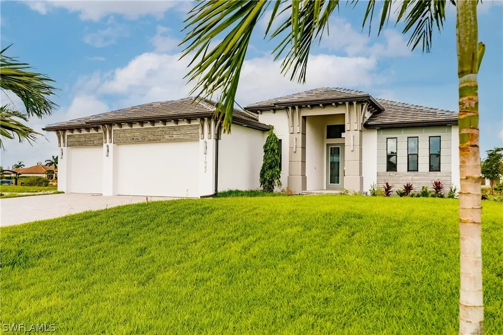 1022 NW 38th Place Cape Coral FL 33993