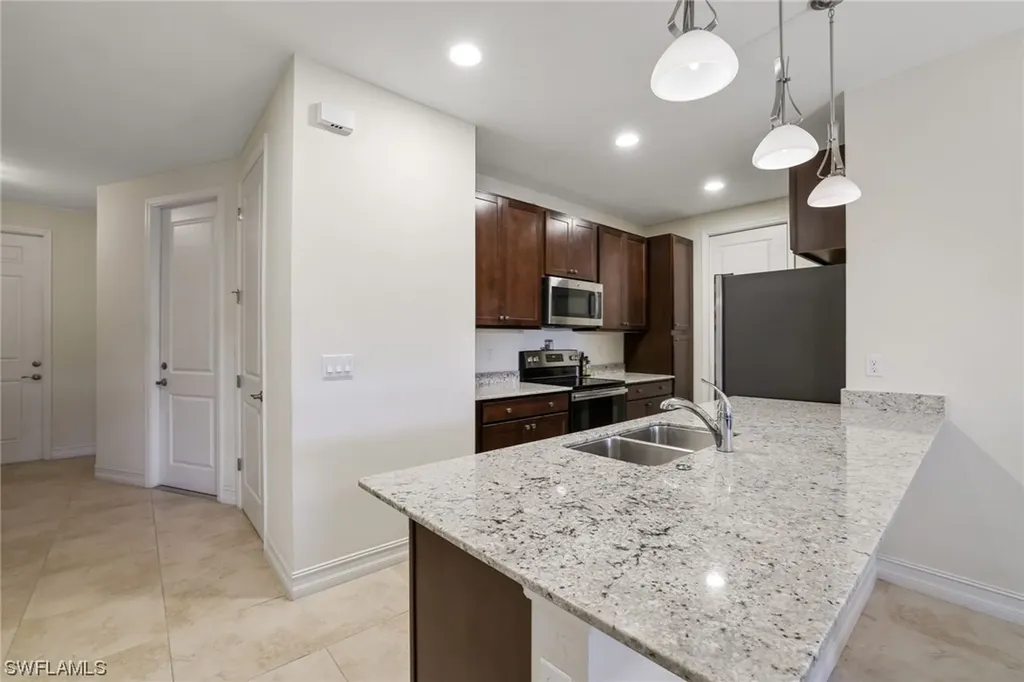 7980 Bristol Circle Naples FL 34120