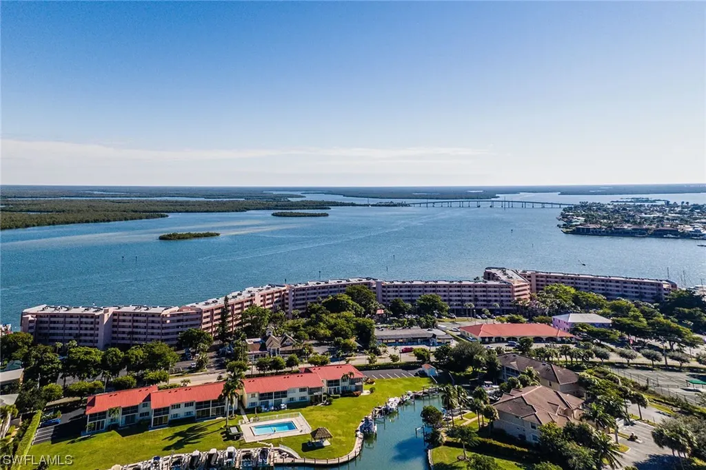 1085 Bald Eagle Drive Marco Island FL 34145