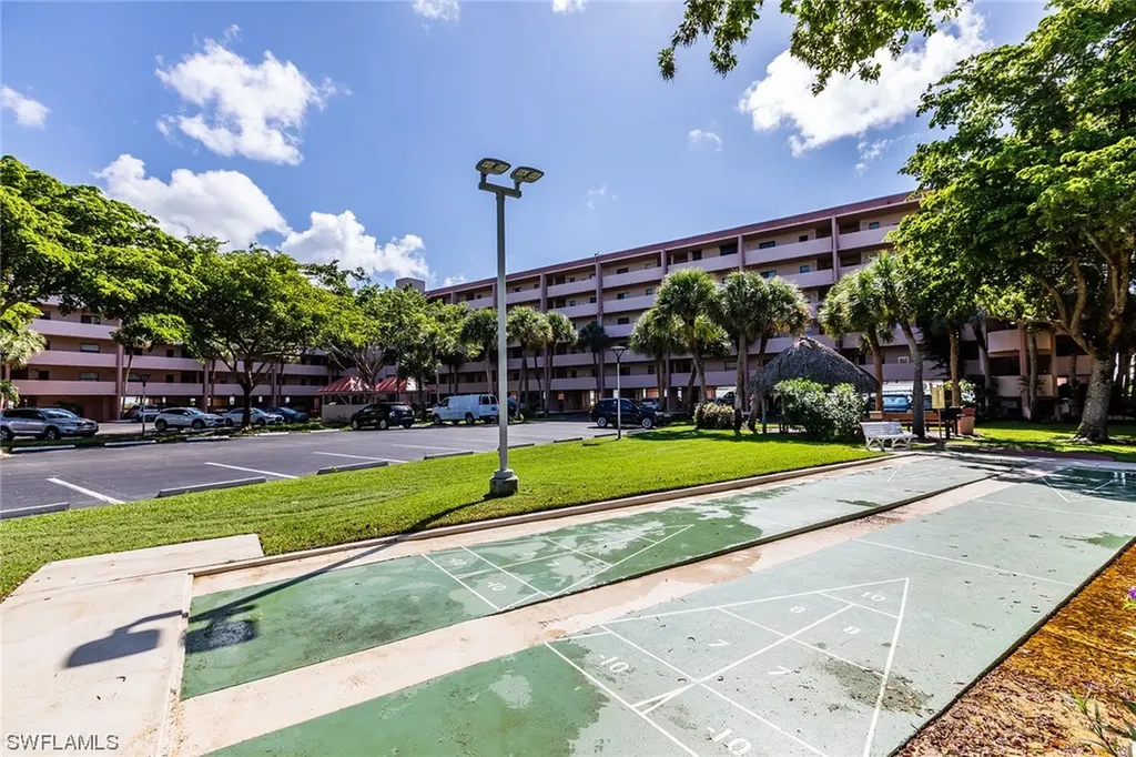 1085 Bald Eagle Drive Marco Island FL 34145