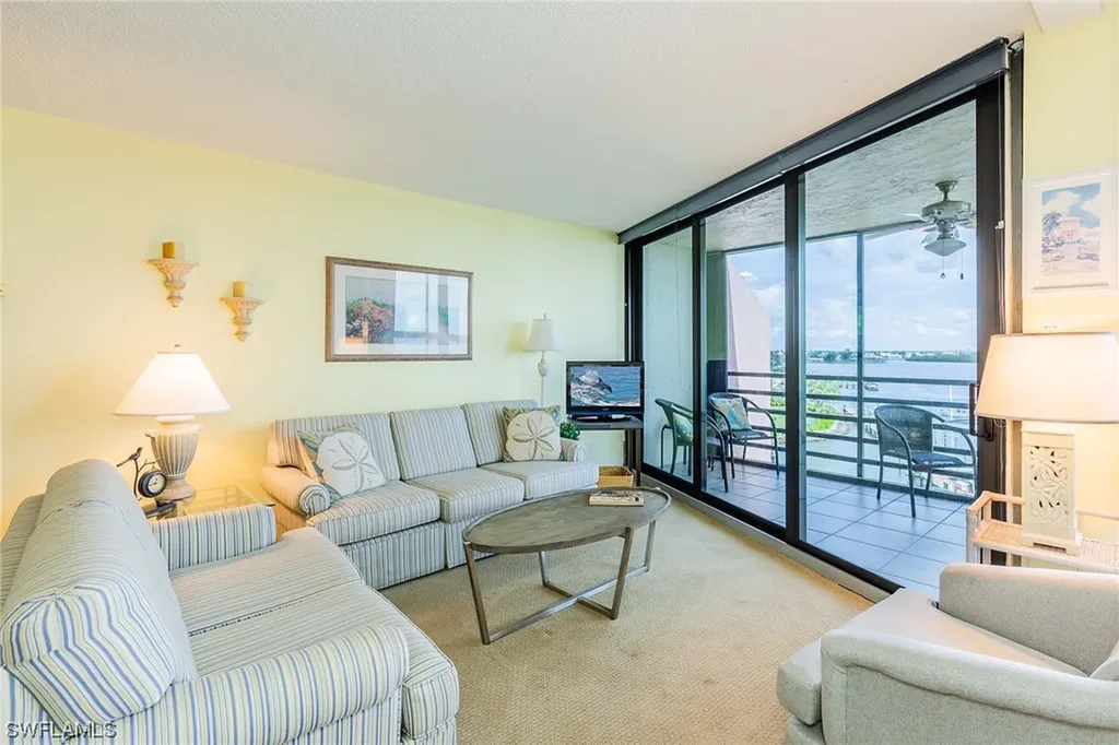 1085 Bald Eagle Drive Marco Island FL 34145