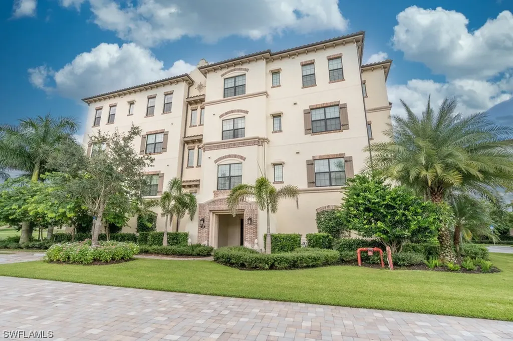 16448 Carrara Way Naples FL 34110