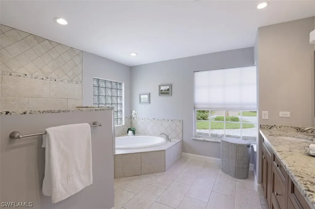 13050 Bridgeford Avenue Bonita Springs FL 34135