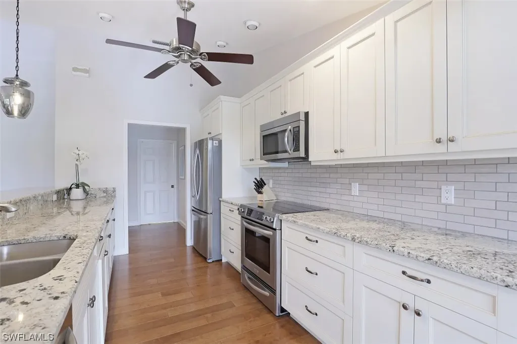 13050 Bridgeford Avenue Bonita Springs FL 34135