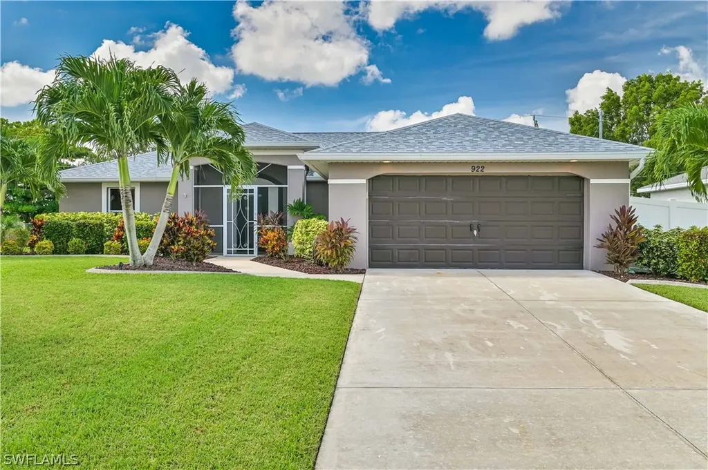 922 SW 35th Street Cape Coral FL 33914