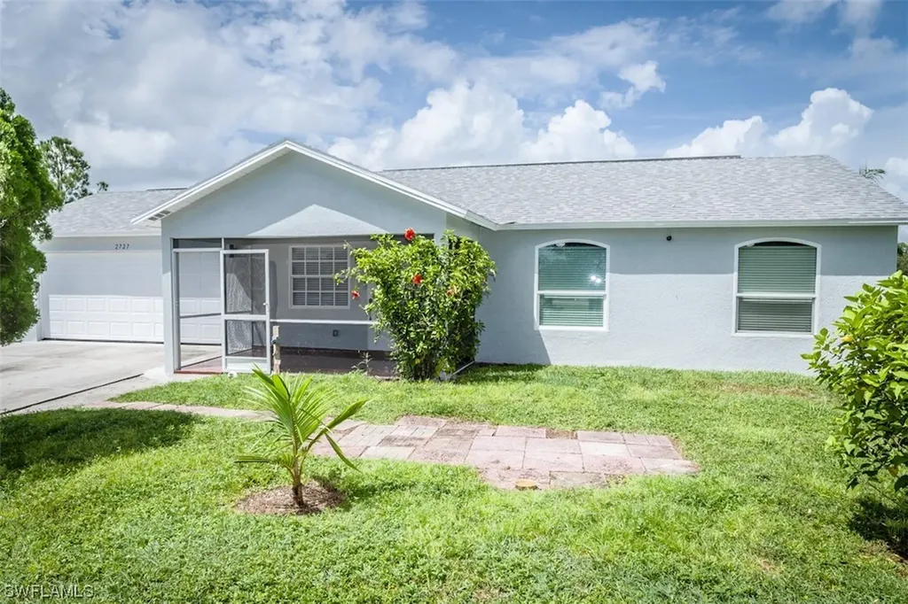 2727 47th Avenue NE Naples FL 34120