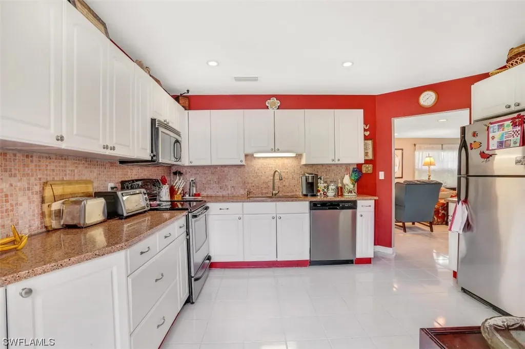 785 105th Avenue N Naples FL 34108