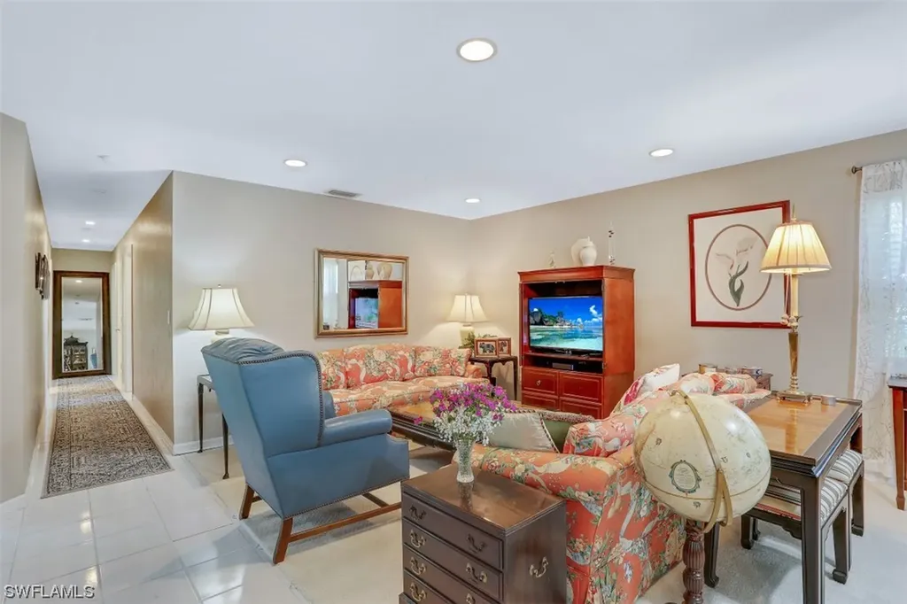 785 105th Avenue N Naples FL 34108