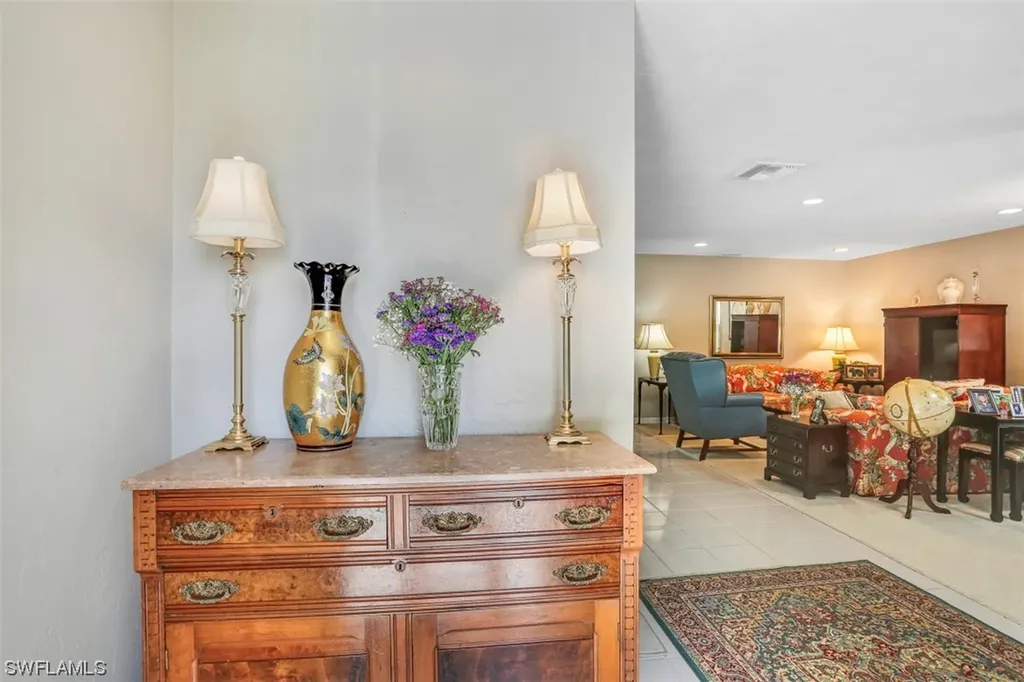 785 105th Avenue N Naples FL 34108