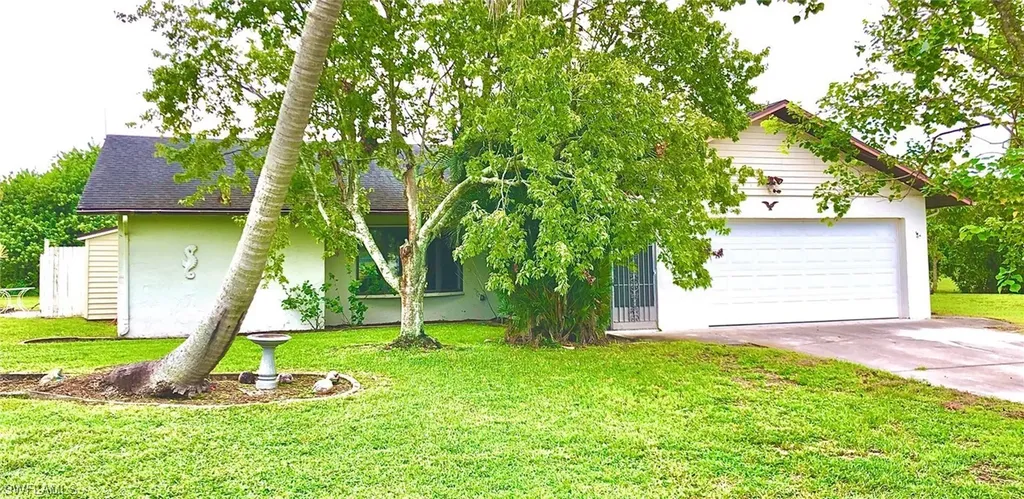 704 Jack Avenue N Lehigh Acres FL 33971