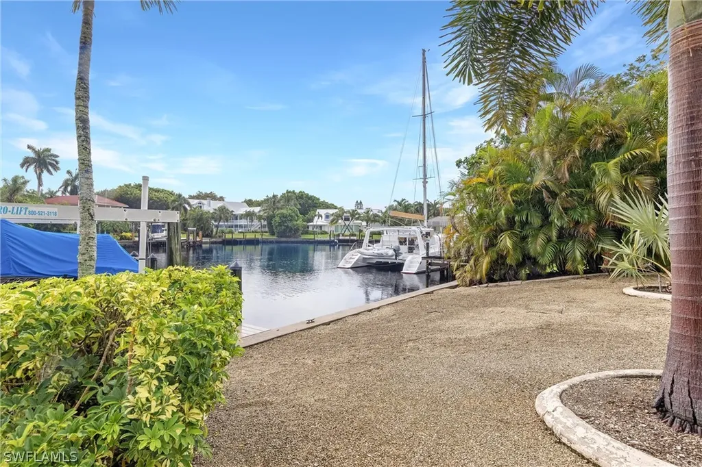 885 Limpet Drive Sanibel FL 33957