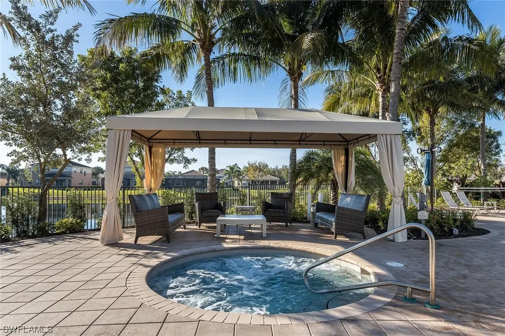 6540 Monterey Point Naples FL 34105