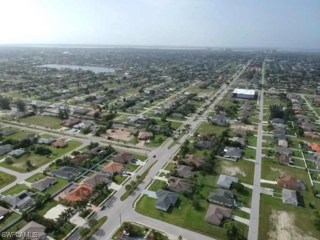 3826 Chiquita Boulevard S Cape Coral FL 33914