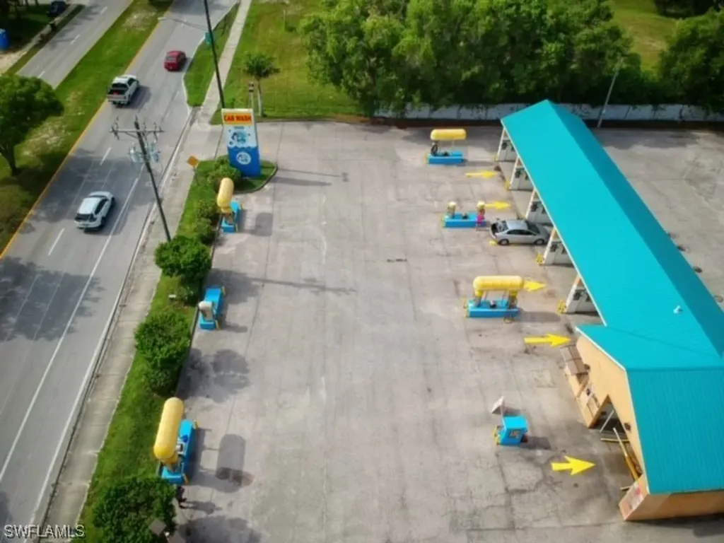 3826 Chiquita Boulevard S Cape Coral FL 33914