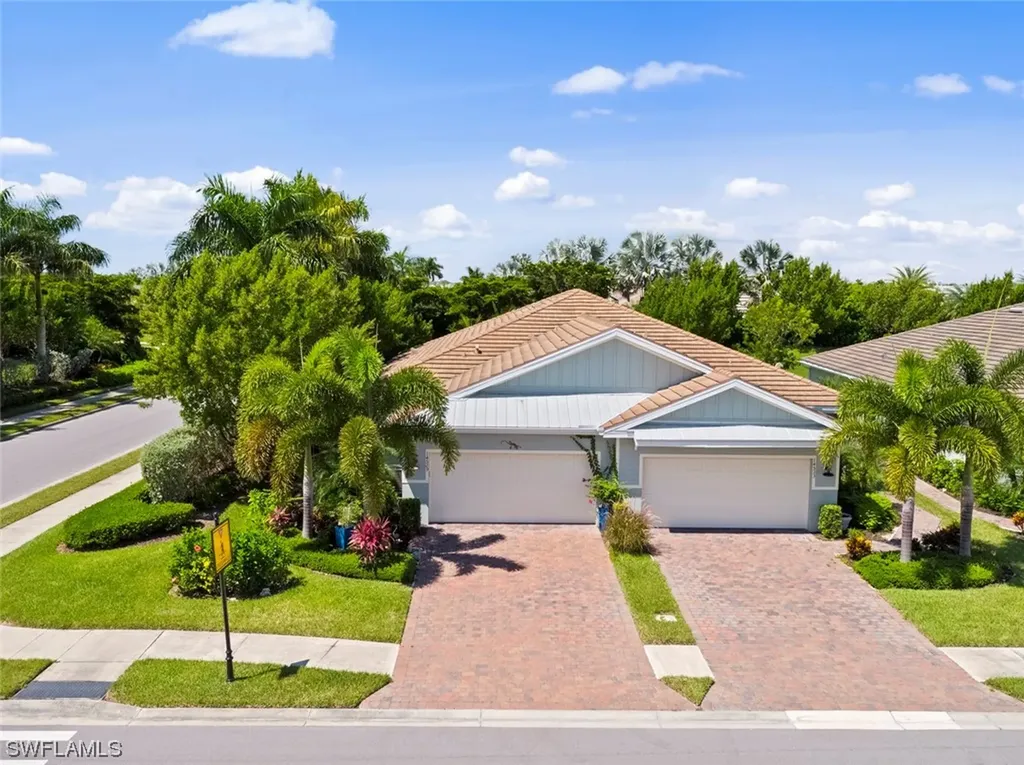 14529 Edgewater Circle Naples FL 34114