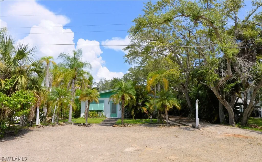 123 Falkirk Street Fort Myers Beach FL 33931