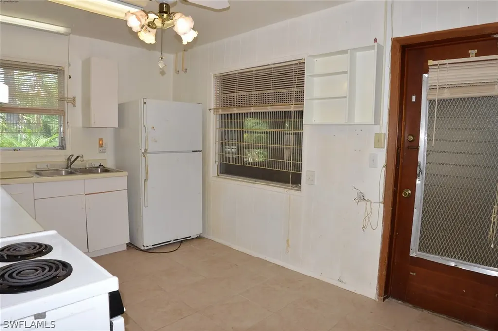 123 Falkirk Street Fort Myers Beach FL 33931