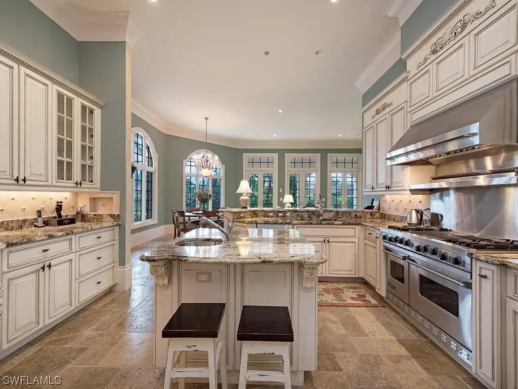 1613 Chinaberry Way Naples FL 34105