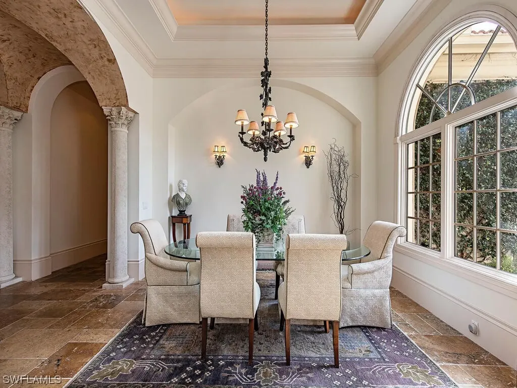 1613 Chinaberry Way Naples FL 34105