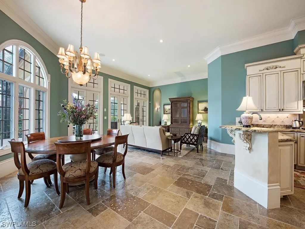 1613 Chinaberry Way Naples FL 34105