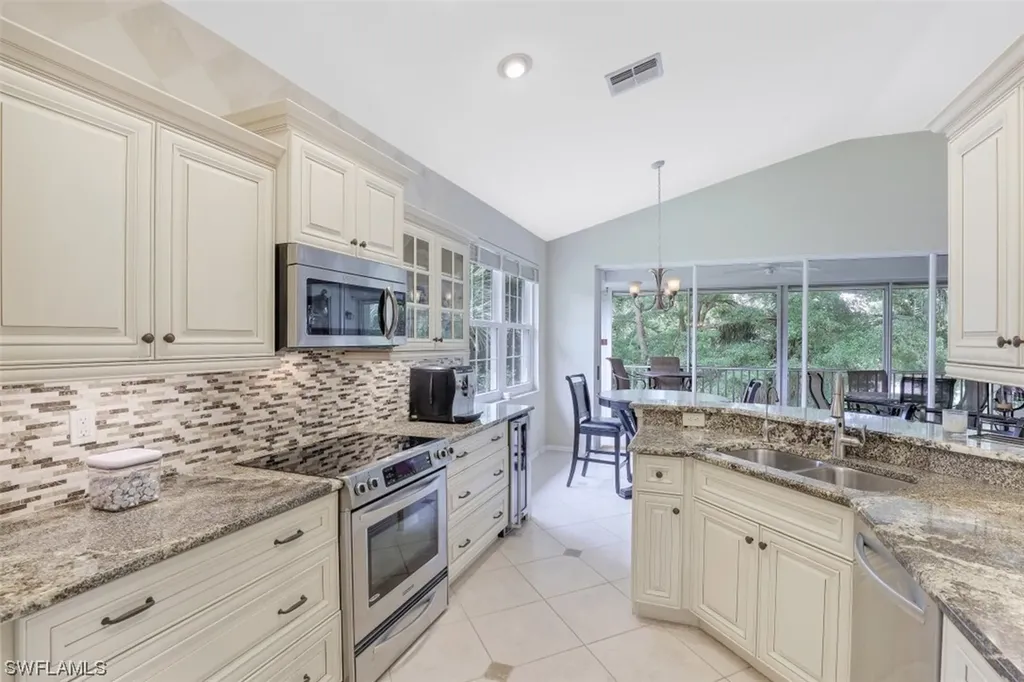 Bonita Springs FL, 26950 Montego Pointe Court, Unit 201