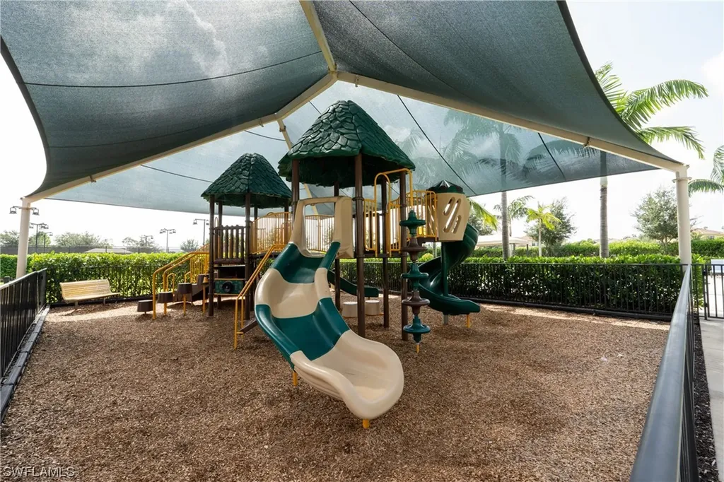 2958 Cinnamon Bay Circle Naples FL 34119