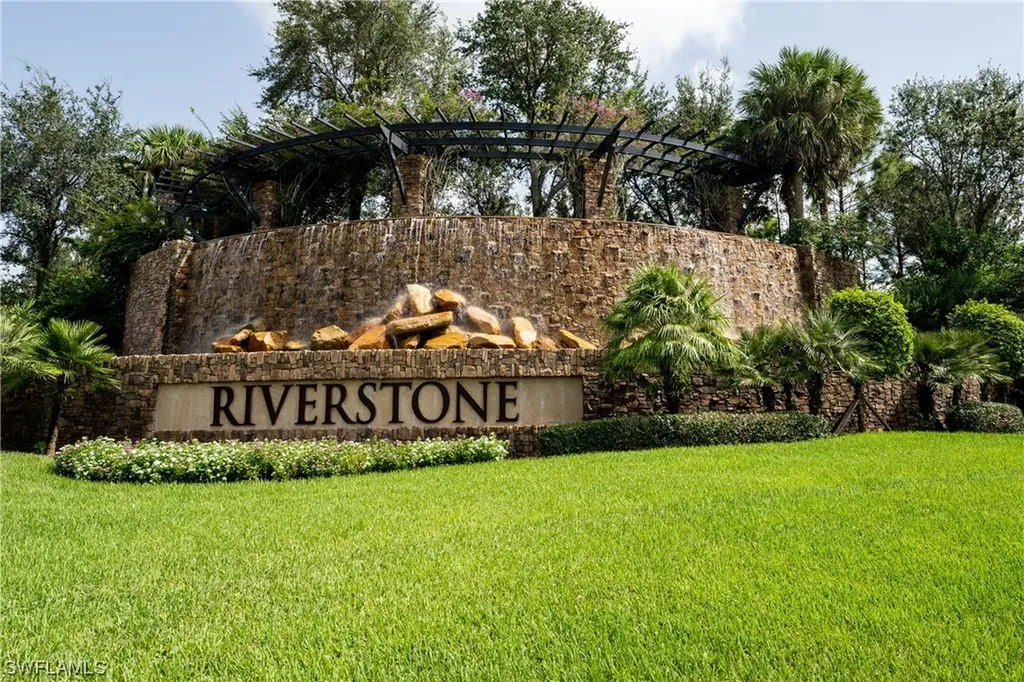 2958 Cinnamon Bay Circle Naples FL 34119